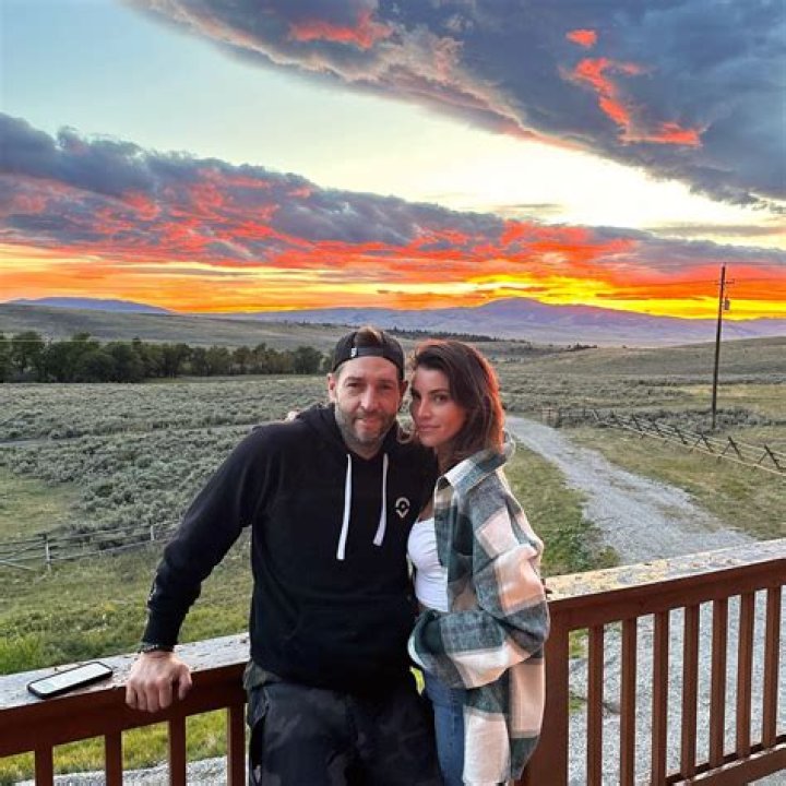 Andrew Robertson Wiki 2023 - Girlfriend, Salary, Tattoo, Cars & Houses and Net Worth